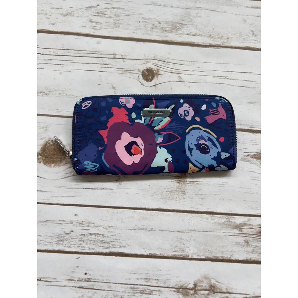 Travelon NWOT Floral Print Zip-Around Wallet